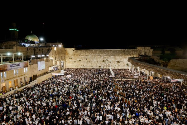 צפו בגלריה: סליחות ראשונות בכותל