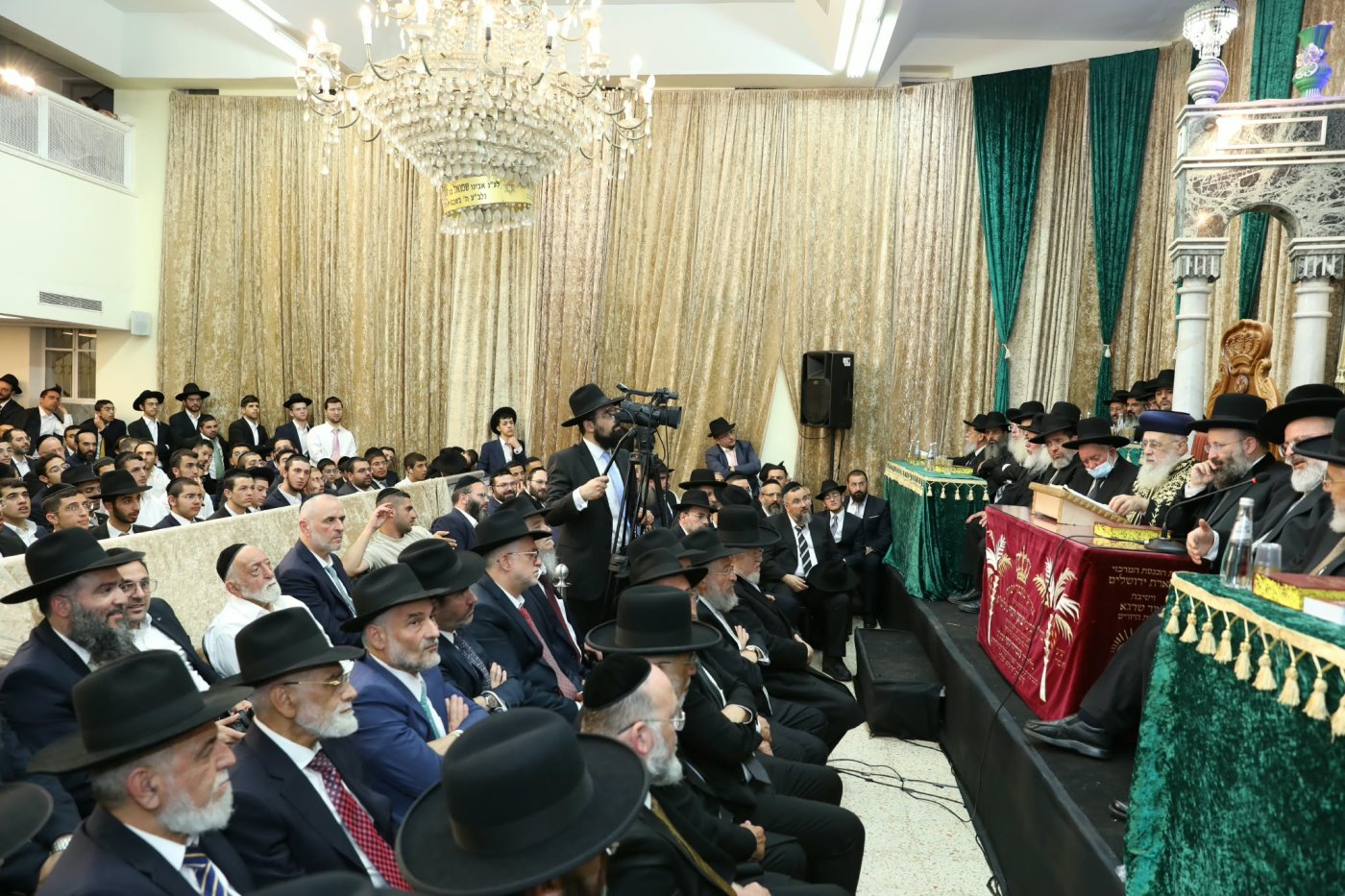 הקבלת פני רבו לראשון לציון מרן הרב יצחק יוסף שליט"א (צילום: עובדיה כלימי)