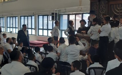 לקראת החופש הגדול תלמידי תלמוד תורה מכתם לאליה הגיעו לשיחת חיזוק אצל ראש ישיבת אור החיים