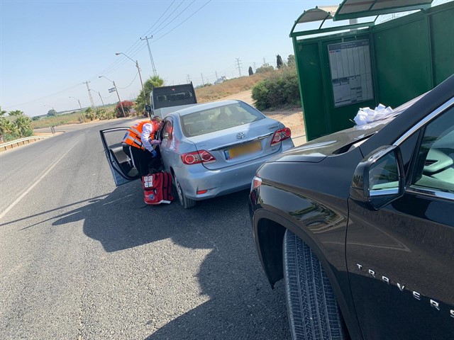 מרגש : בדרך לחופה - החתן עצר להציל חיים