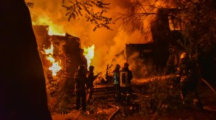 מרגש : הרב ראובן יהושע גינזבורג "קיבלנו שלישיה מבורא עולם רואים שאין שום מקרה"