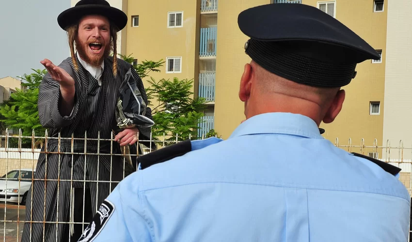 די לכפיה החילונית