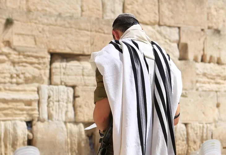 "המלאך מהכותל"