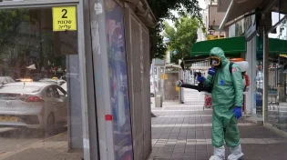 היועץ הרפואי מזהיר: "בפיקוח נפש אין משחקים - לחזור להתפלל במרחבים פתוחים"