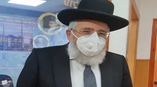 רבה של אור יהודה נדבק בנגיף קורונה: "קמתי הפוך הרגשתי פיצוצים בראש"
