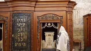 בצל הקורונה: מי פטור מלצום בי"ז בתמוז? הרב הראשי לישראל עונה