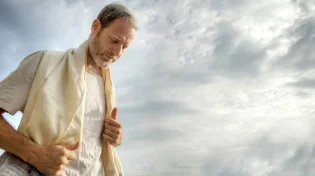 הלכות בין המצרים: "יש לנקוט במשנה זהירות בימים אלו"