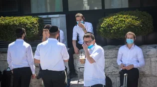 רבני ’העדה החרדית’ זועקים: "תקופה שרבים חללים הפילה"