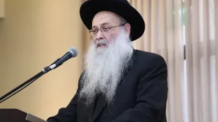 אין קורונה? הגר"מ מאיה בתגובה: "רוצים לכסות את השמש בידיים"