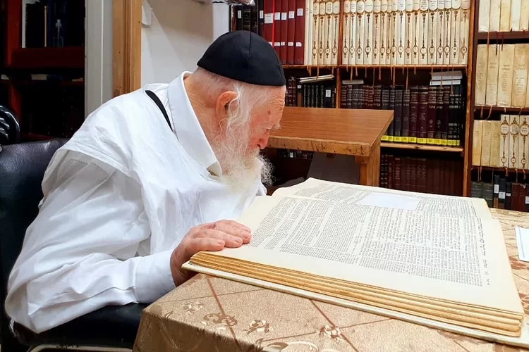 מצמרר - נבואת הרב חיים קנייבסקי: "האבא זועק הוא נביא הרב הזה"