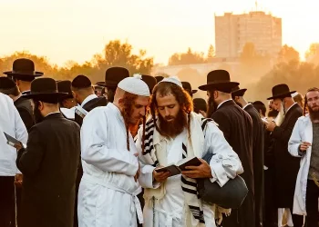 רבני ברסלב במכתב חריף מתריעים: "חובה מוחלטת לשמור על כל ההנחיות באומן"