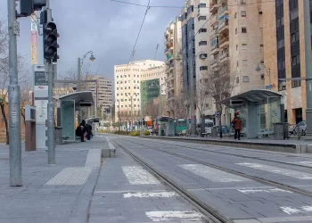 הקורונה: סגר כללי על ישראל החל ממחר ב-14:00 - תפילות מצומצמות ביום כיפור