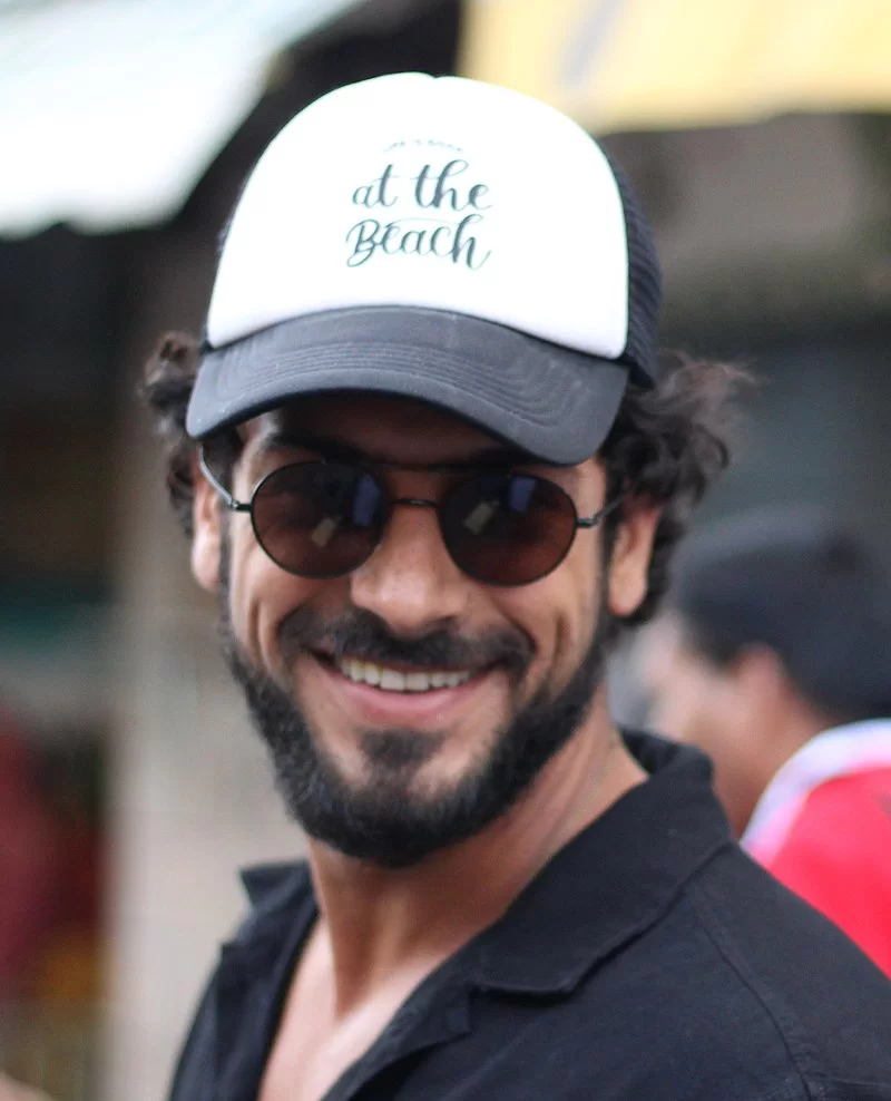 השחקן אביב אלוש: "הקורונה היא סימן לבוא המשיח" השחקן אביב אלוש: "הקורונה היא סימן לבוא המשיח"