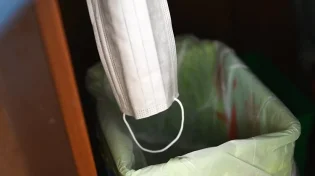 מה שלא יהיה, אל תחבשו את מסכות הצמר!