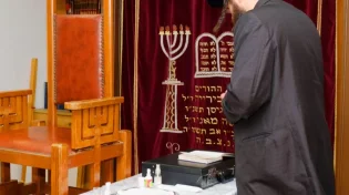 בצל נגיף הקורונה: נערכים לברית אך אין מוהל