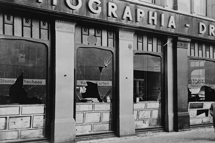 בתי כנסת בישראל, גרמניה ואוסטריה יציינו הערב את "ליל הבדולח" בתי כנסת בישראל, גרמניה ואוסטריה יציינו הערב את "ליל הבדולח"