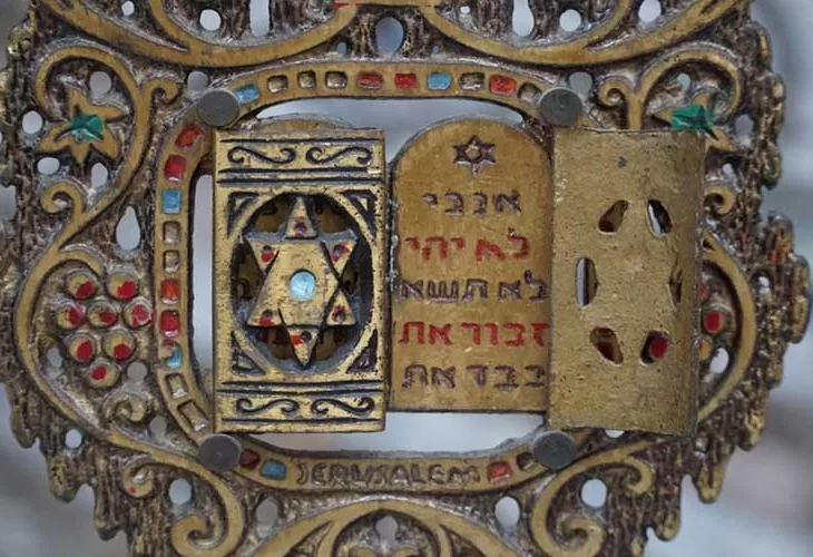 מה לא יכולים לקחת מאיתנו