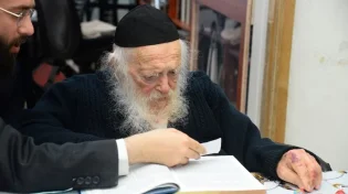 מרן שר התורה בהוראה דרמטית: "לפתוח את כל המוסדות לבנות"