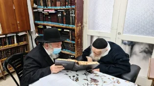 הגר"ח קנייבסקי החלים מנגיף הקורונה ובירך ’שהחיינו’ לאחר חזרת החברותא