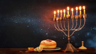 להסתכל בעין טובה