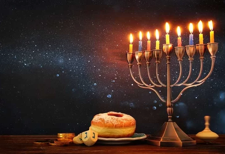 להסתכל בעין טובה