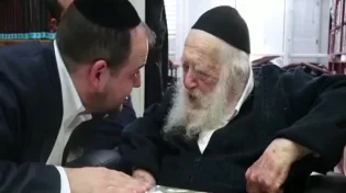 נס: הרופאים התנגדו אך הרב חיים קנייבסקי הורה לנתח: "היד של הילדה זזה"