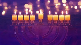 נסים ונפלאות מנרות חנוכה