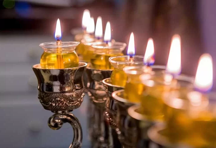 גלות וגאולה בפרשה ובנרות