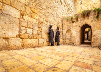 עשרה בטבת שחל ביום שישי