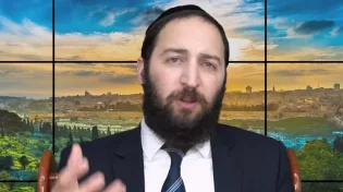 דף יומי: הדף היומי לצפיה - פסחים ל"ב - ח’ טבת: הרב פנחס יוסף אקרב