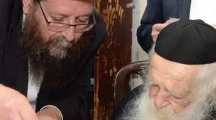 הסרת עין הרע בעופרת: מה אמר הרב קנייבסקי?