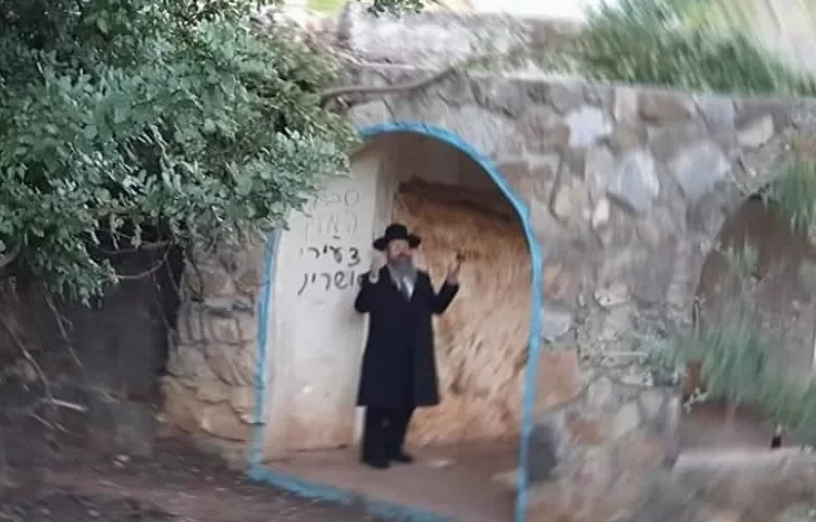 המקובל הרב יצחק בצרי: "הסגולה החזקה ביותר למציאת זיווג הגון" המקובל הרב יצחק בצרי: "הסגולה החזקה ביותר למציאת זיווג הגון"