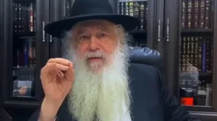 בארבע שפות: האדמו"ר רבי דוד חנניה פינטו פרסם &rsquo;קול קורא&rsquo; ללכת ולהתחסן נגד הקורונה