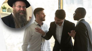 שליח חב"ד בבנגקוק: "שיעבוד מצרים את בני ישראל נבע מחוסר האחדות בעם"