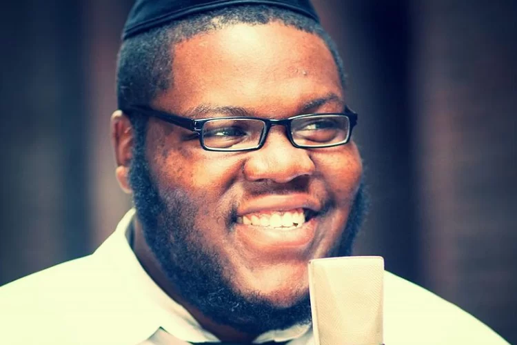 הכוכב החרדי: "אני הסיוט הכי גדול של היטלר - גם יהודי וגם שחור" הכוכב החרדי: "אני הסיוט הכי גדול של היטלר - גם יהודי וגם שחור"