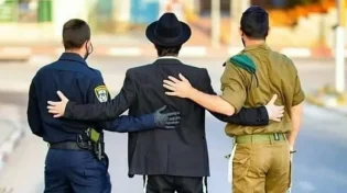 חילונים למען חרדים: הפגנה נגד השנאה התקשורתית