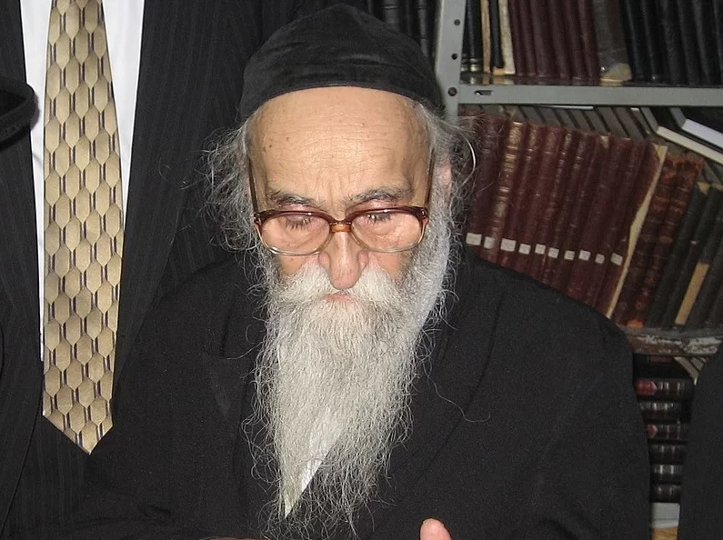 אבל כבד בעולם התורה: הגאון רבי משולם דוד הלוי סולובייצ’יק זצ"ל לאחר שנדבק בנגיף הקורונה אבל כבד בעולם התורה: הגאון רבי משולם דוד הלוי סולובייצ’יק זצ"ל לאחר שנדבק בנגיף הקורונה