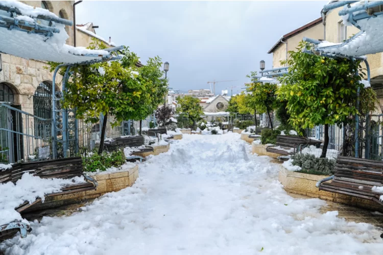 ירידה בטמפרטורות; בהמשך – גשום, סוער ושלג: תחזית מזג אוויר