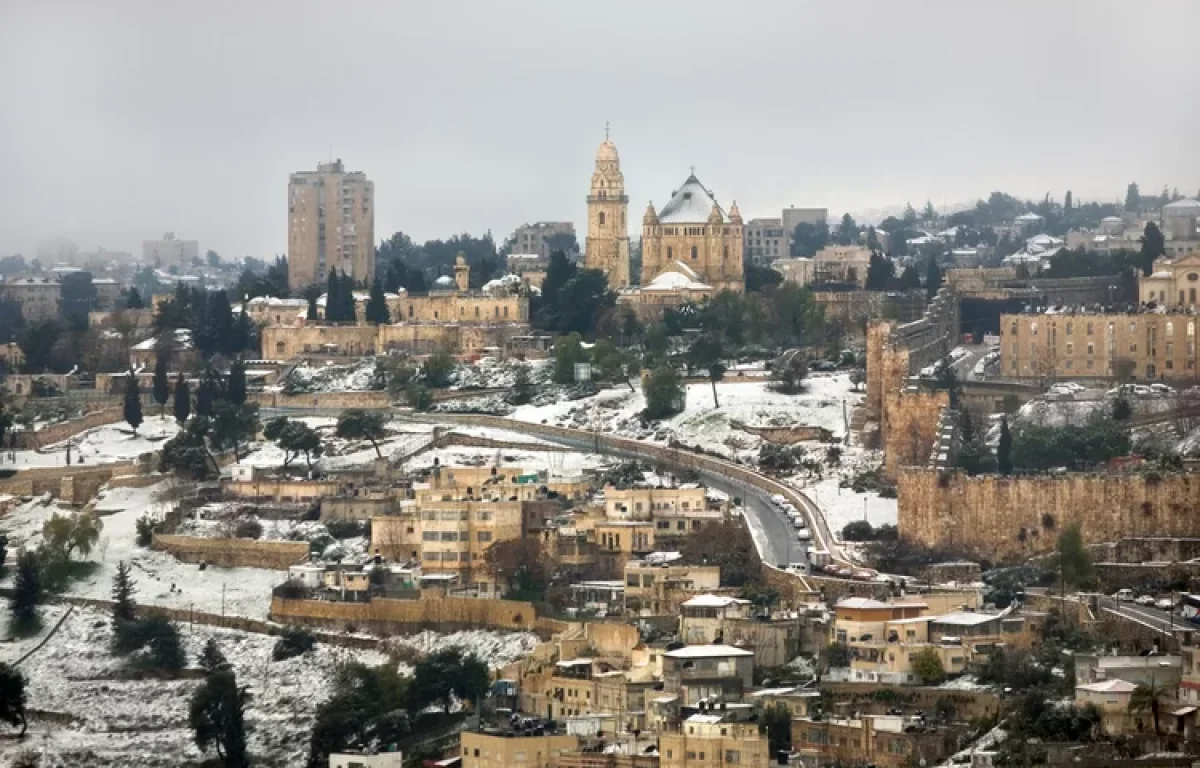  קור קיצוני, ברד ושלג בי-ם: תחזית מזג אוויר