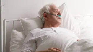 הקשיש ביקש לעבור עם האמבולנס דרך הים: מה שהמתנדבים עשו ירגש אתכם
