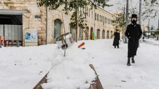 רשמי; נערכים בירושלים ל-10 ס"מ של שלג שייערמו