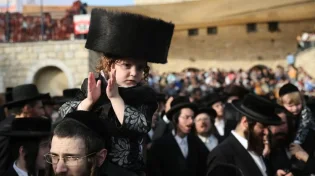 המדינות החדשות שהקימו אגודת קהילה יהודית; המנהיג הרוחני - הרב אלי עבאדי מדובאי