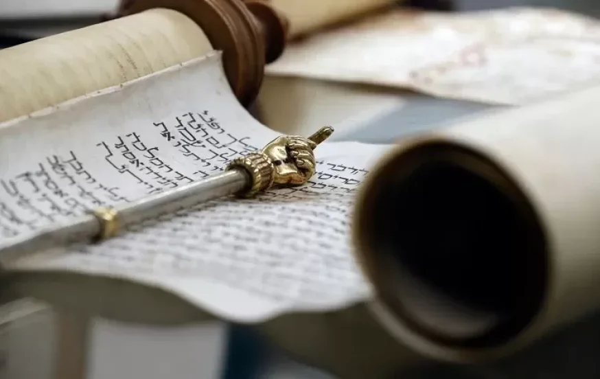 למה צמים בתענית אסתר? הסיבה לצום יום לפני היום הכי שמח בשנה למה צמים בתענית אסתר? הסיבה לצום יום לפני היום הכי שמח בשנה