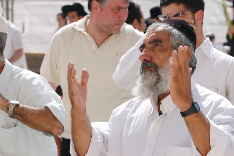 תגלית מהרב קדוסי: למה התפילות שלנו לא מתקבלות - והתשובה מרעידה