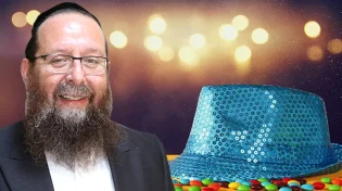 "מי שיקיים את ארבעת הממ"ים הללו - יזכה להארה גדולה ועצומה"