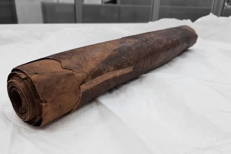 נחשפה: אחת ממגילות אסתר הקדומות והנדירות ביותר בעולם