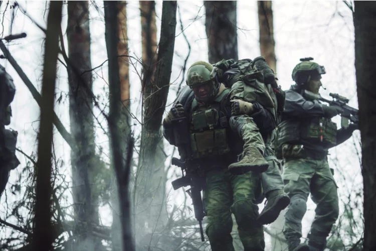 "אלוקים היה איתנו": כך שרדו 2,000 חיילים אמריקניים את התקיפה האיראנית