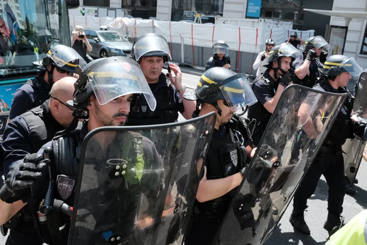 חמוש בסכין: ניסה לתקוף במאפייה כשרה במרסיי ולהיכנס לבי”ס יהודי