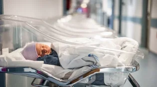 שמחה מהולה בעצב: חודש לאחר פטירת האברך אשתו חבקה בן