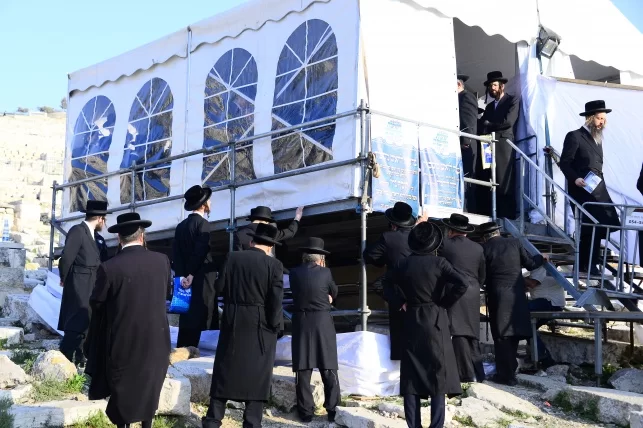 260 שנה לפטירתו: המונים יעלו החל מהערב לקברו של רבי גרשון מקיטוב זי"ע 260 שנה לפטירתו: המונים יעלו החל מהערב לקברו של רבי גרשון מקיטוב זי"ע